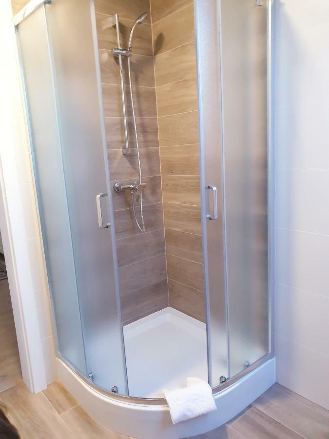 Gosciniec Kaszubski Las, Ruda 3 *